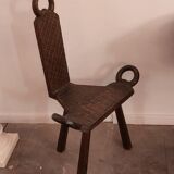 Chaise en bois sculpté