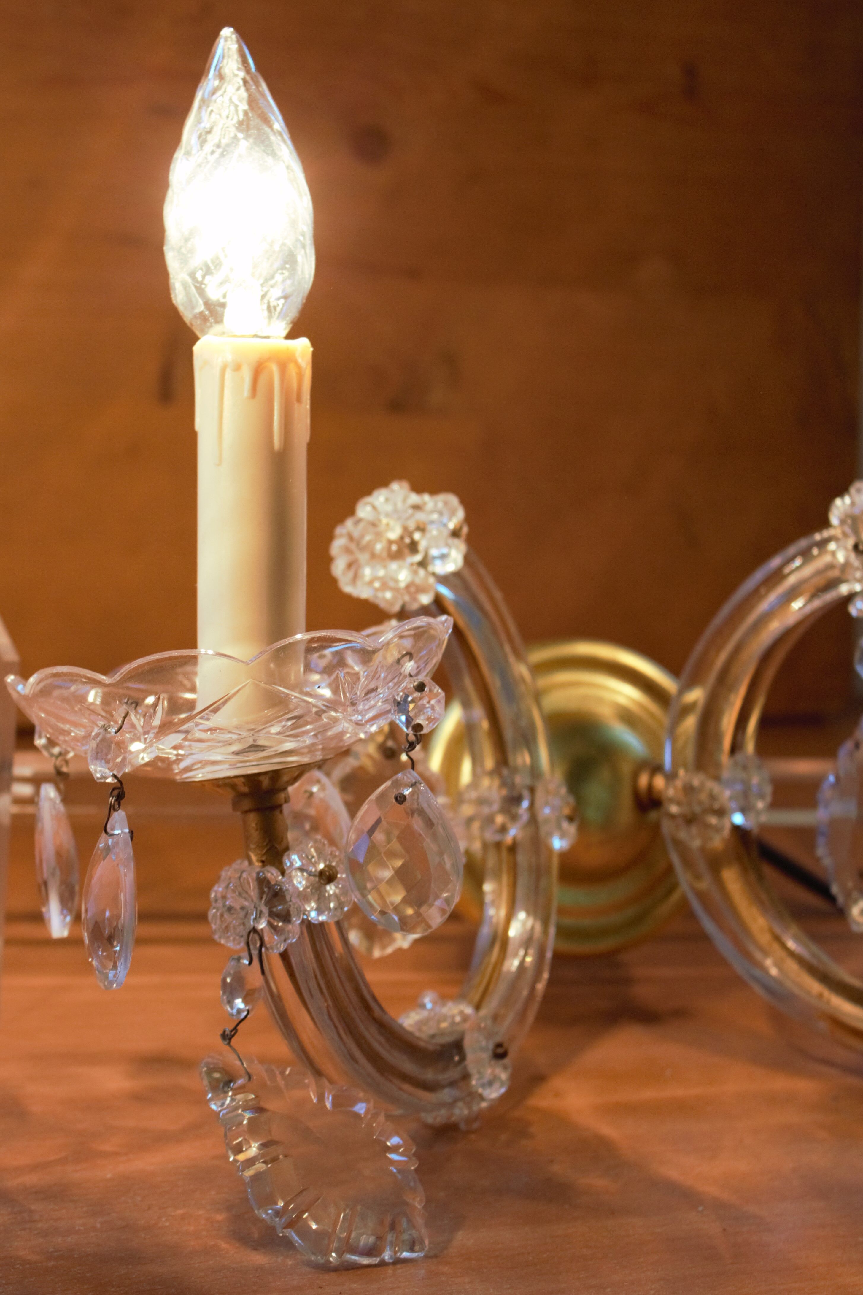 Old set of 2 Marie Thérése lamps with tassels