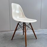 Set of 10 fibreglass & walnut DSW chairs, Charles & Ray Eames, Herman Miller, 60s-70s