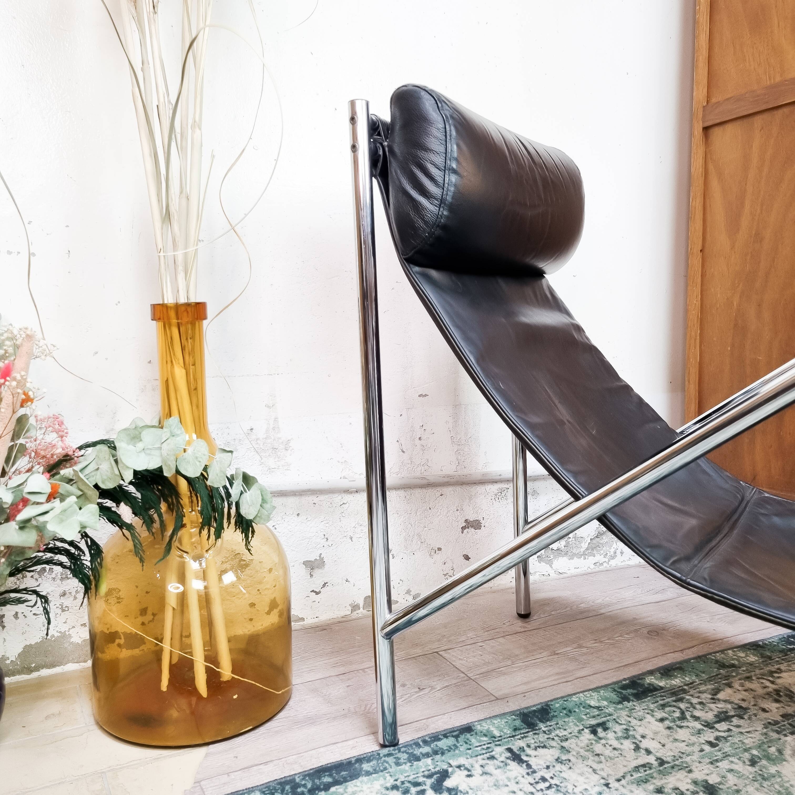 Armchair "OMEGA" 1985 in black leather