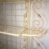 Lot bakery shelves