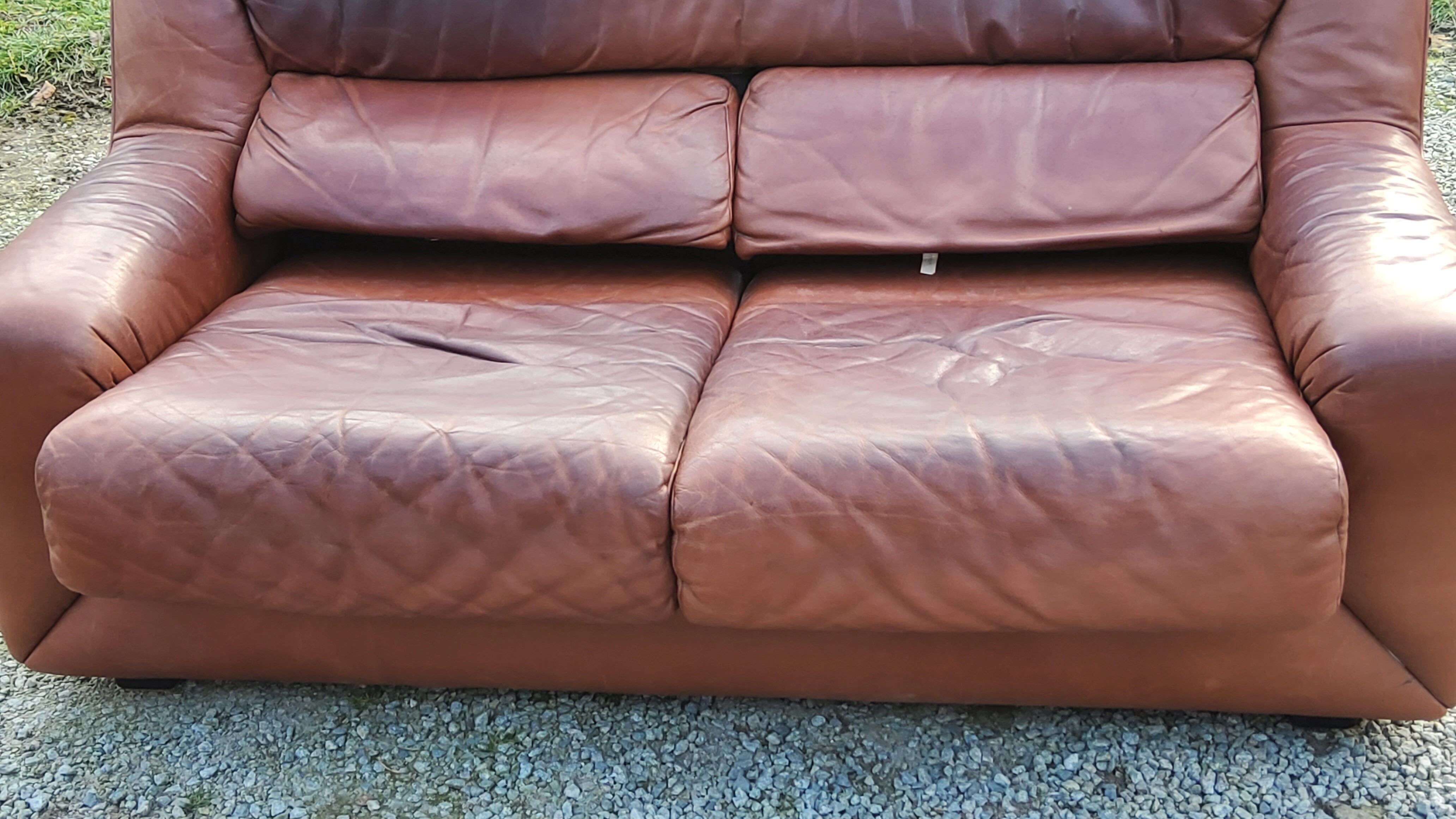 Pair of armchairs and De Sede sofa in cognac leather from the 70s/80s