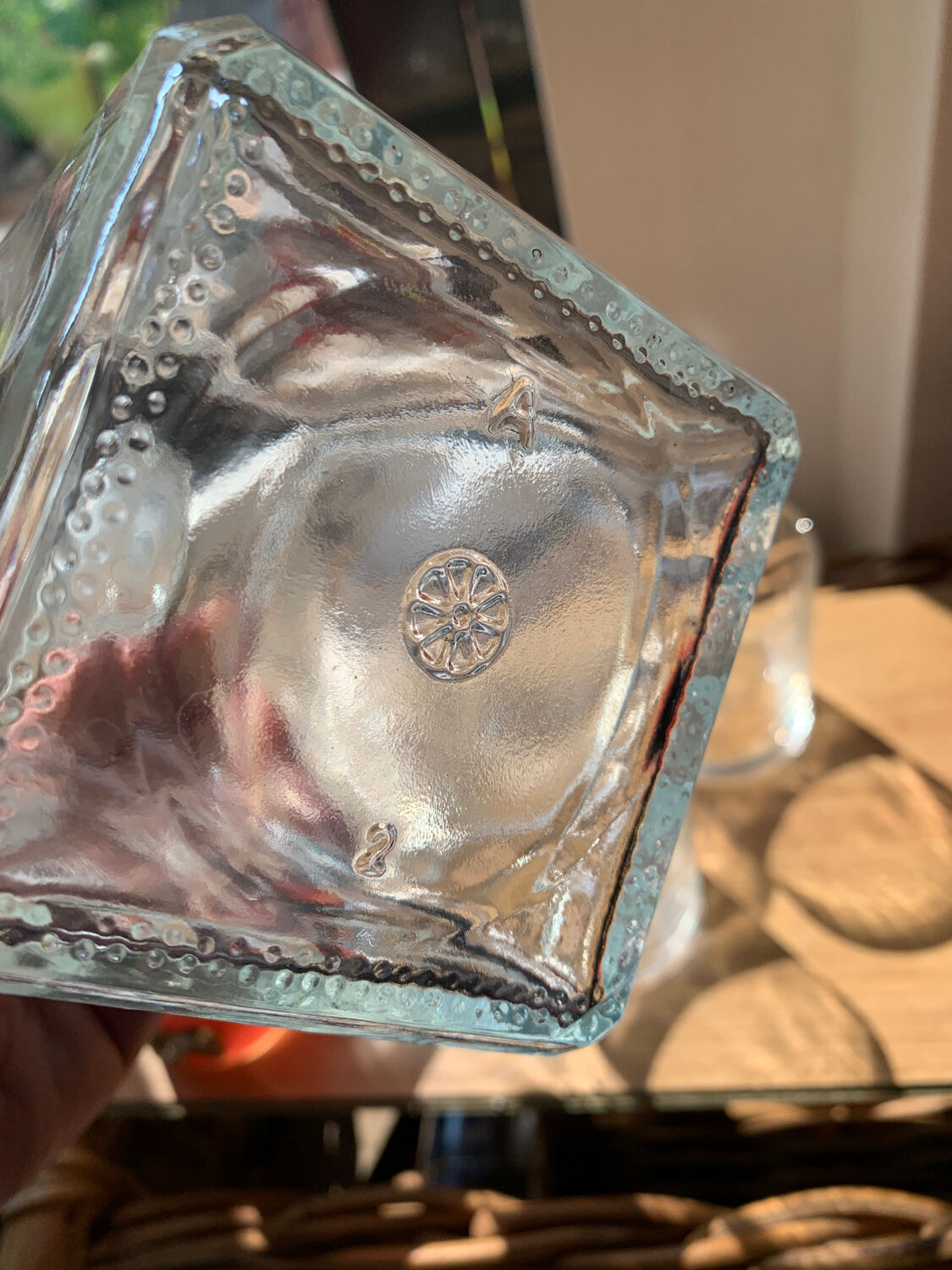 Whisky decanter and 5 glasses