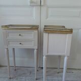 Pair of beautifully crafted bedside tables, end tables, pearl gray.