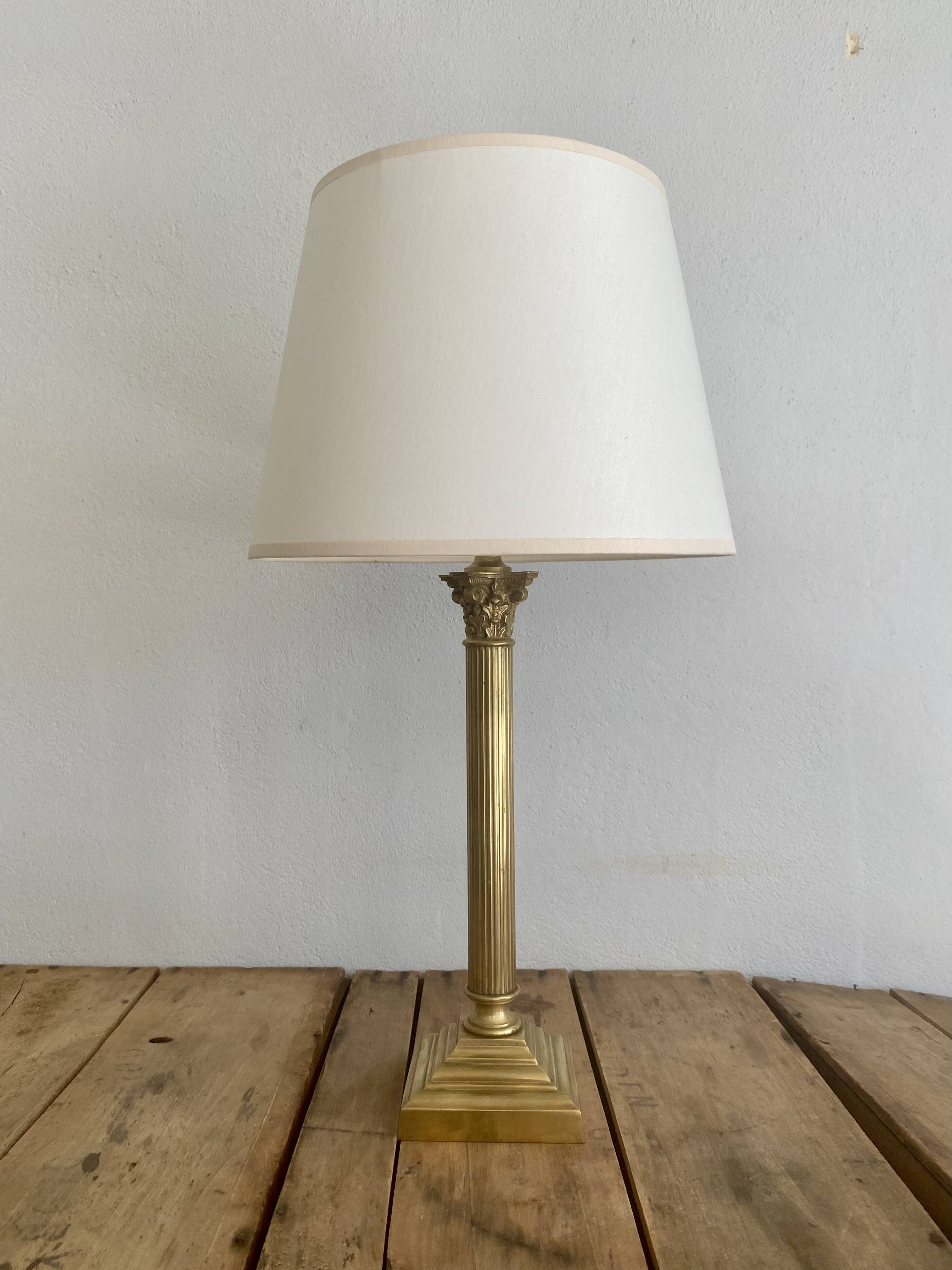 Neo classic bronze lamp foot, 2m fabric cable