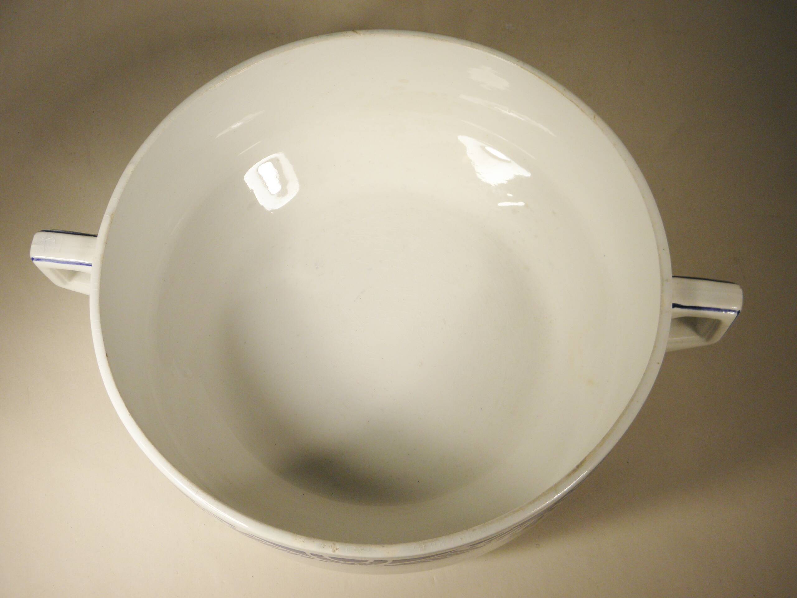 Art Deco bowl in Orchies earthenware