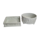 Deux boîtes en biscuit de porcelaine à décor d'angelots