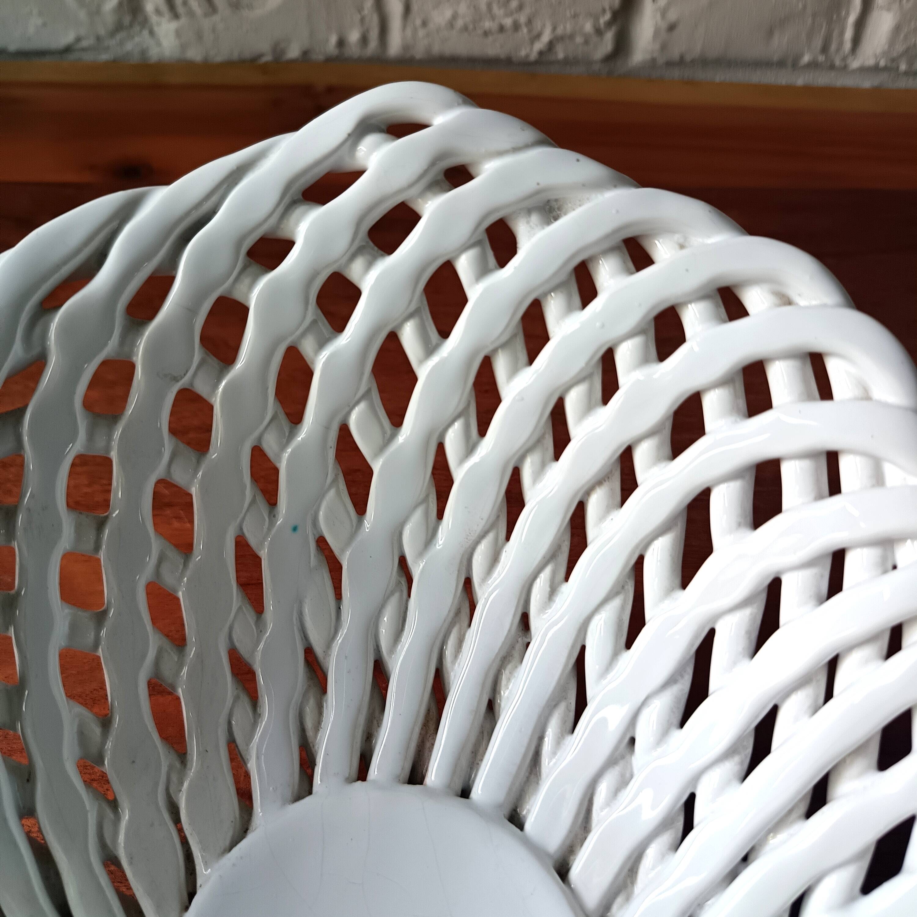 Large white twisted ceramic basket