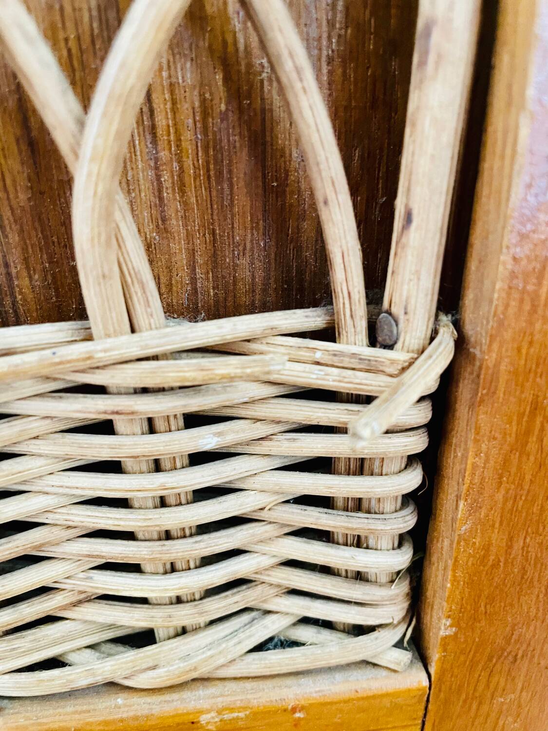 Vintage storage chest in wood and woven rattan