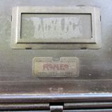 Industrial furniture a Roneo 9 lockers valves