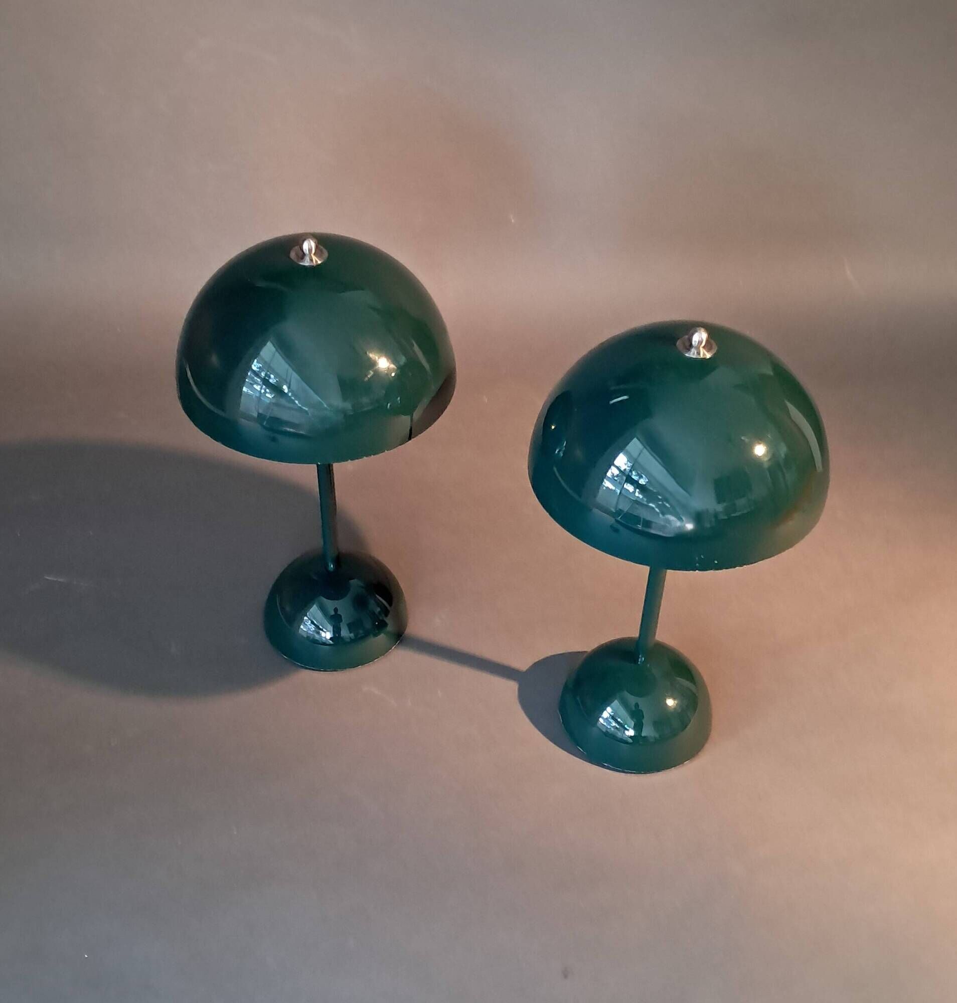 Pair of Flowerpot & Tradition lamps – Verner Panton, LED reissues