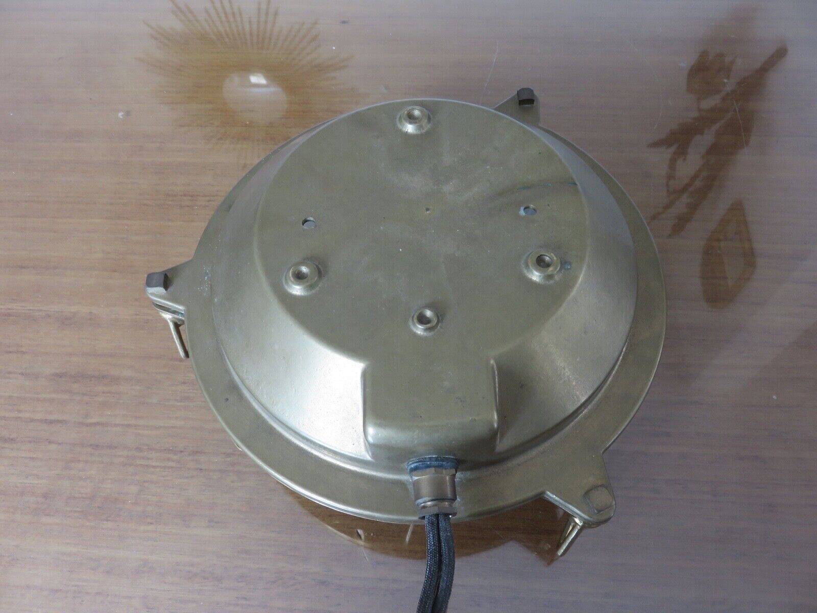 Brass porthole wall lamp