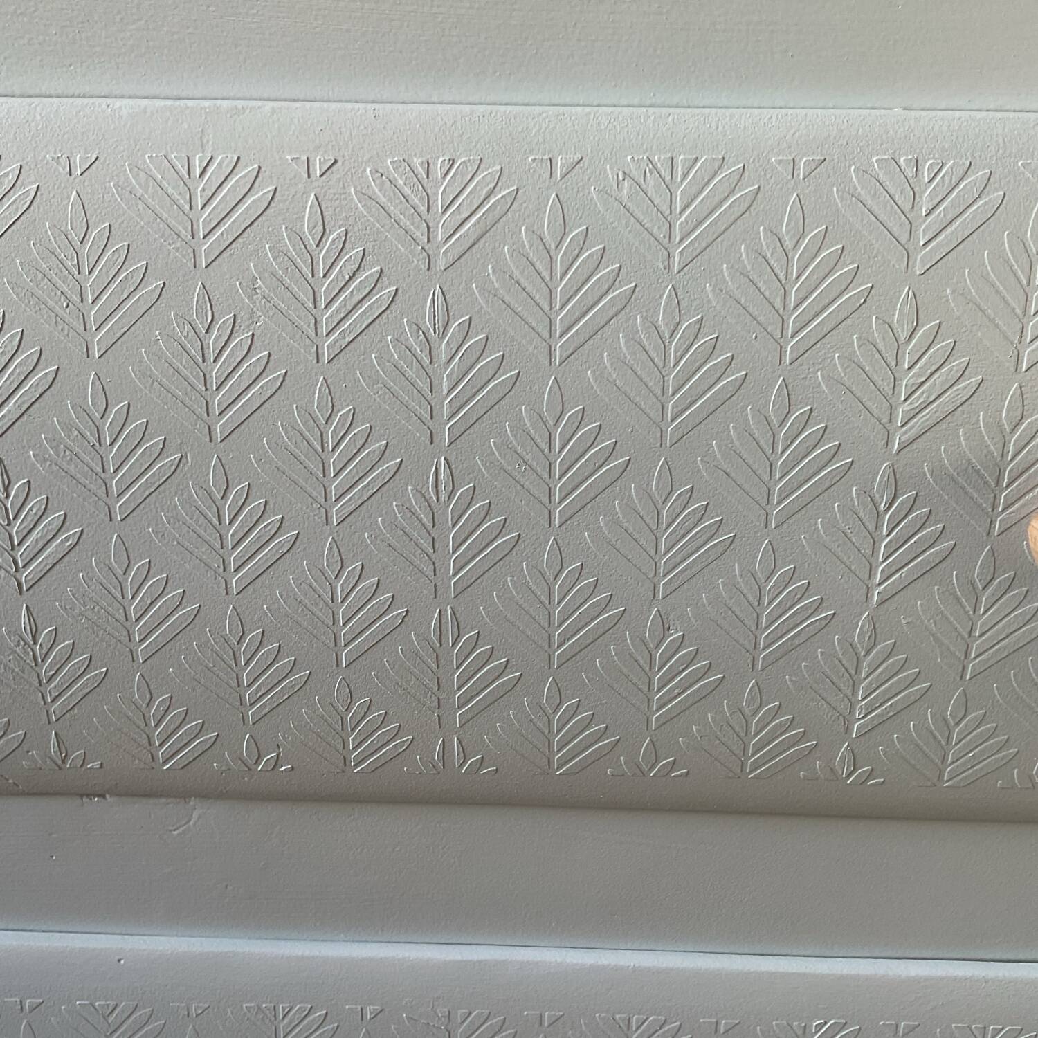 Vintage chest of drawers