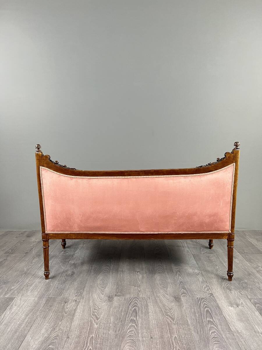 Louis XVI style canapé in carved wood and velvet, 20th century