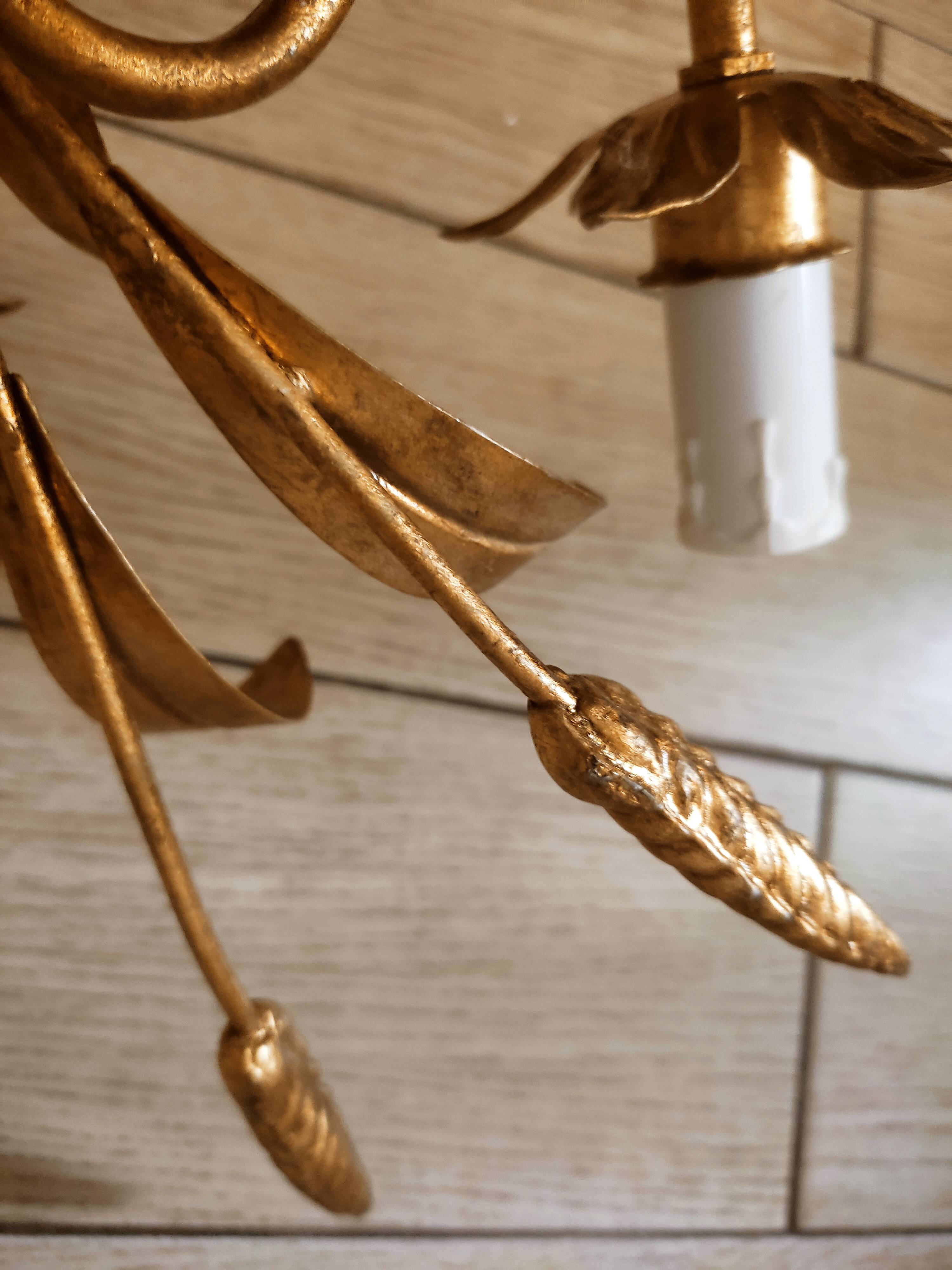 Double wall lamp in golden metal ears of wheat