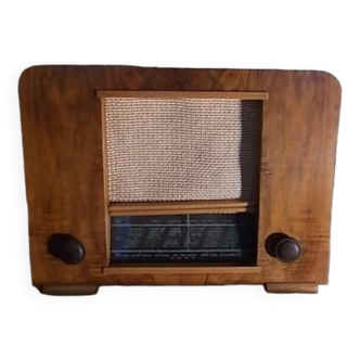 Vintage TSF radio, art deco radio