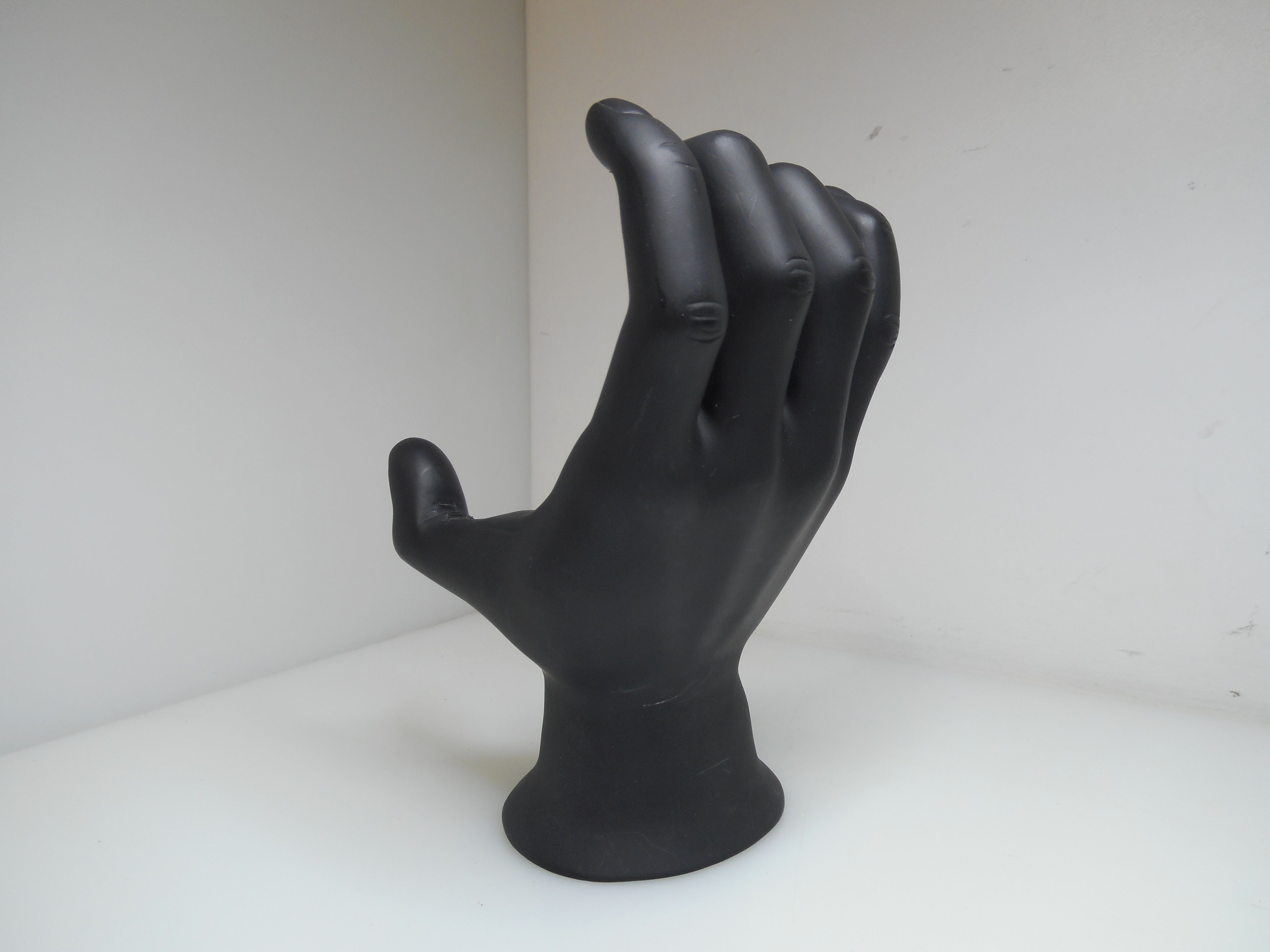 Hand carrier vintage mail holder