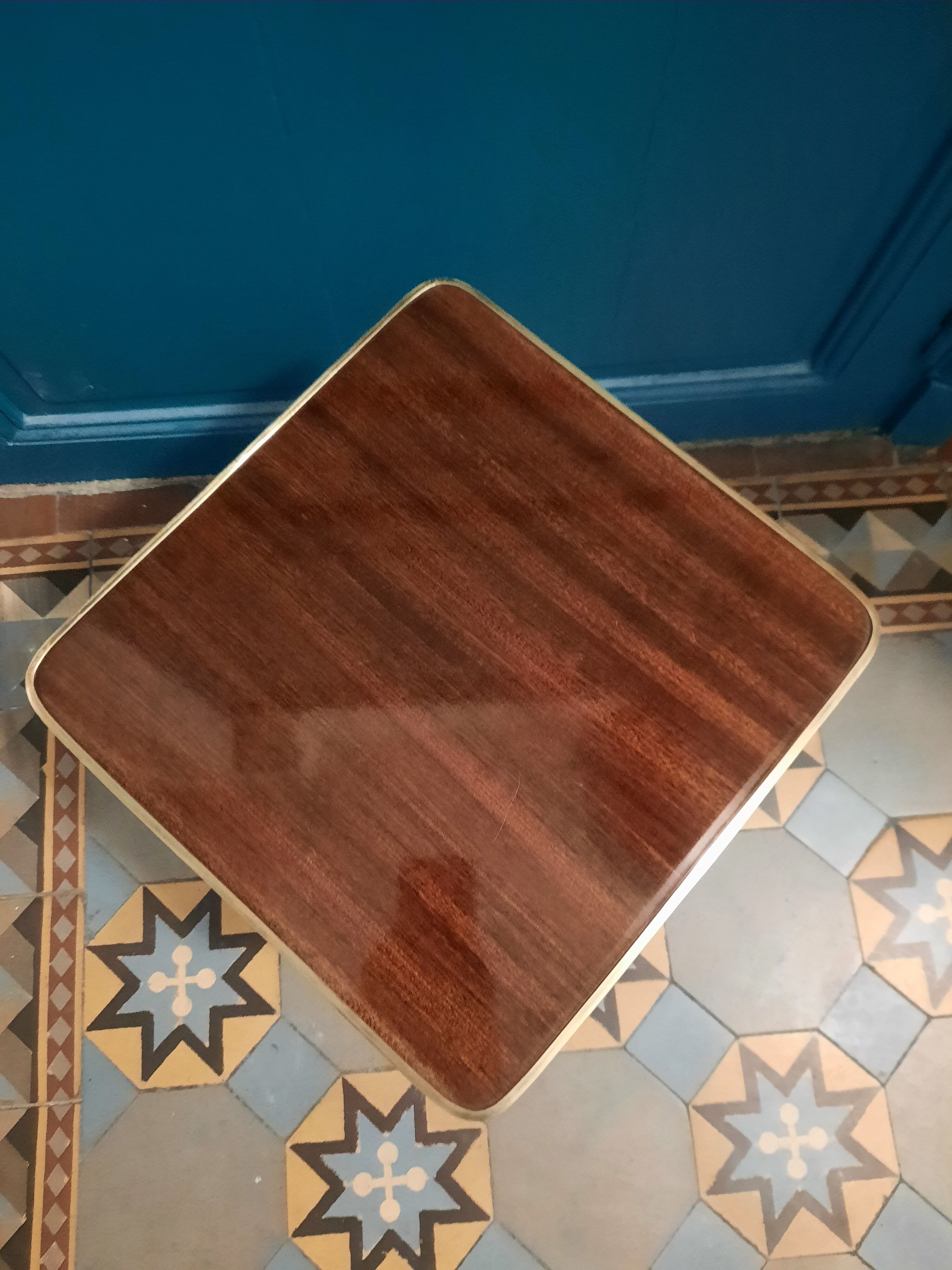 Vintage dappoint table