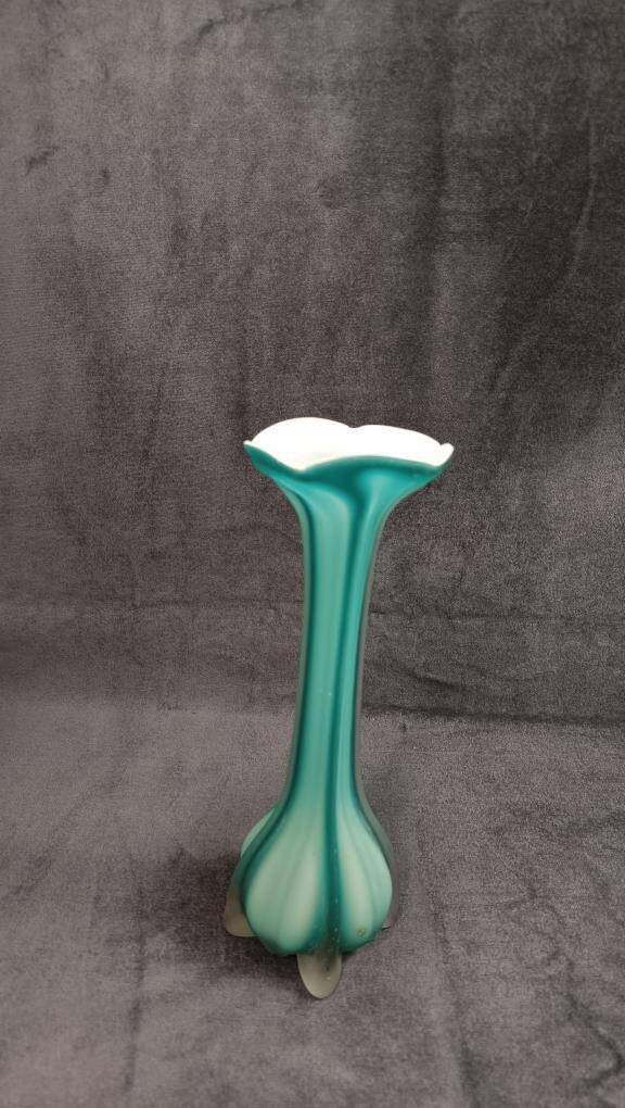 Glass vase