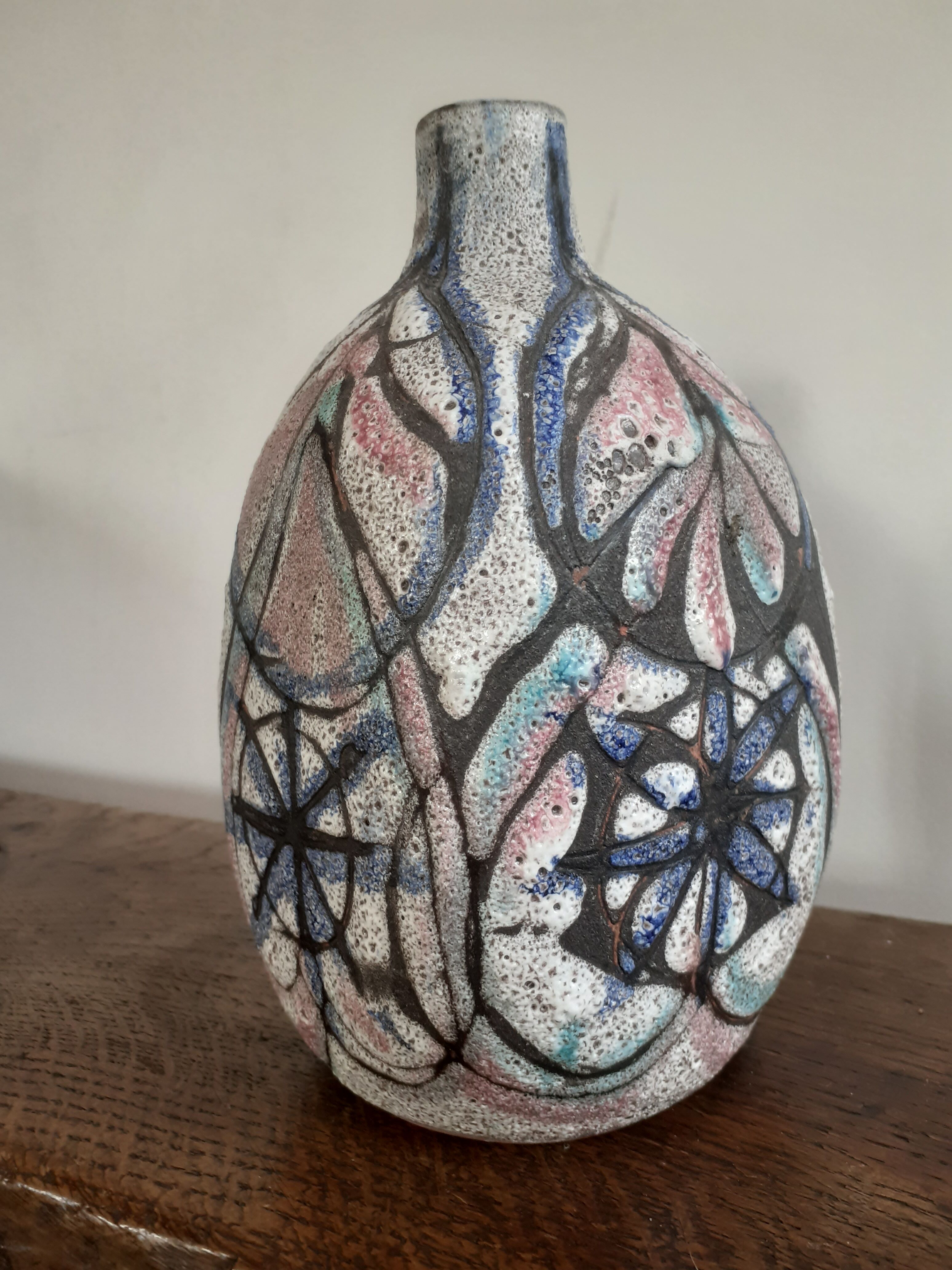 Ceramic vase fat lava