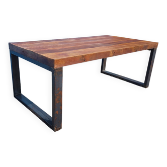 Table industrielle avec plateau bois + piètements métal