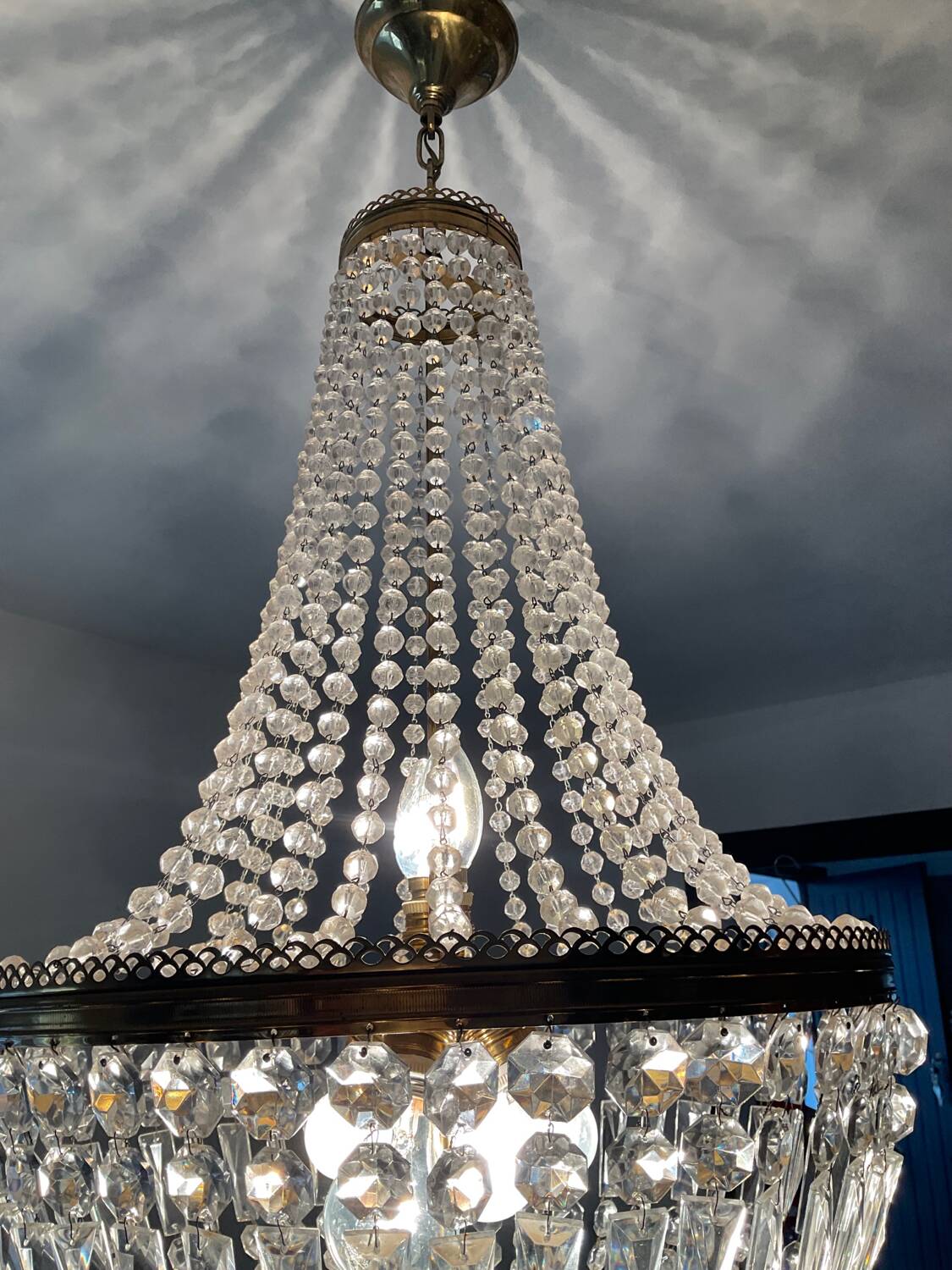 Lustre Montgolfière en laiton à pampilles