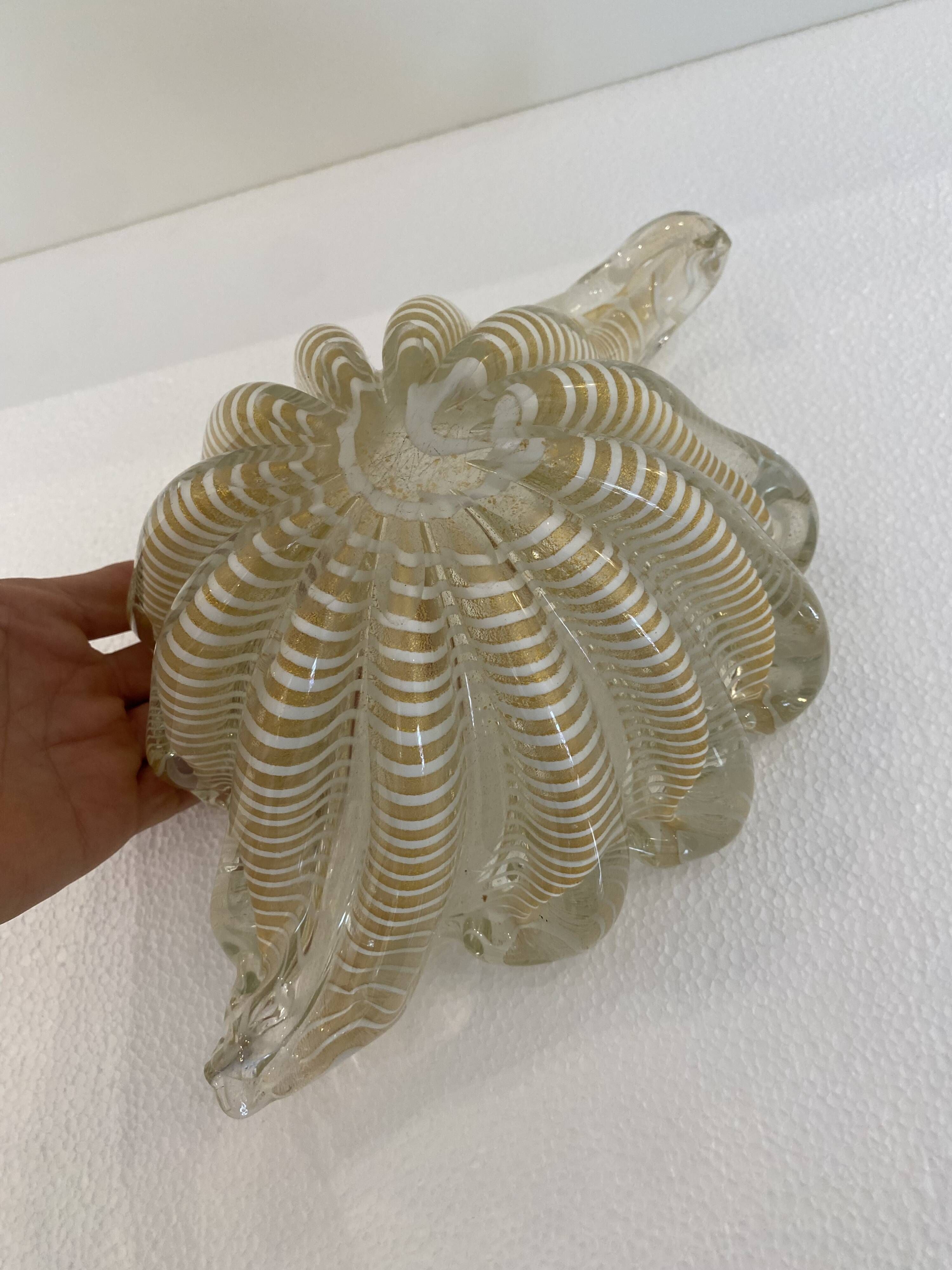 Murano Barovier 'Zebrati' Decor Glass Shell Bowl Hollywood Regency, 1960s