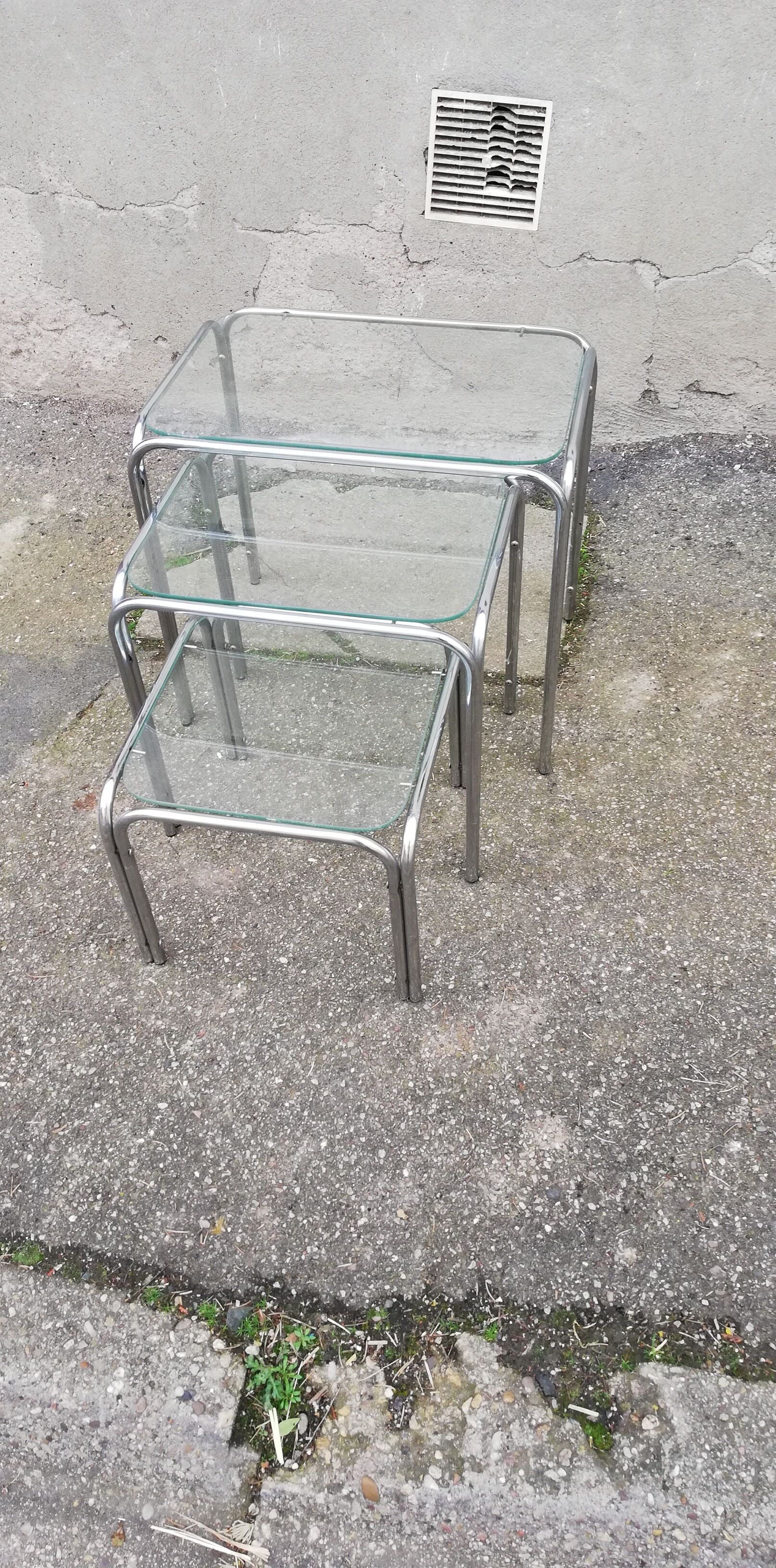 Vintage pull-out coffee tables