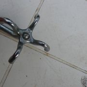 Porte serviette ou porte gant en métal chromé e art déco accessoire salle de bain