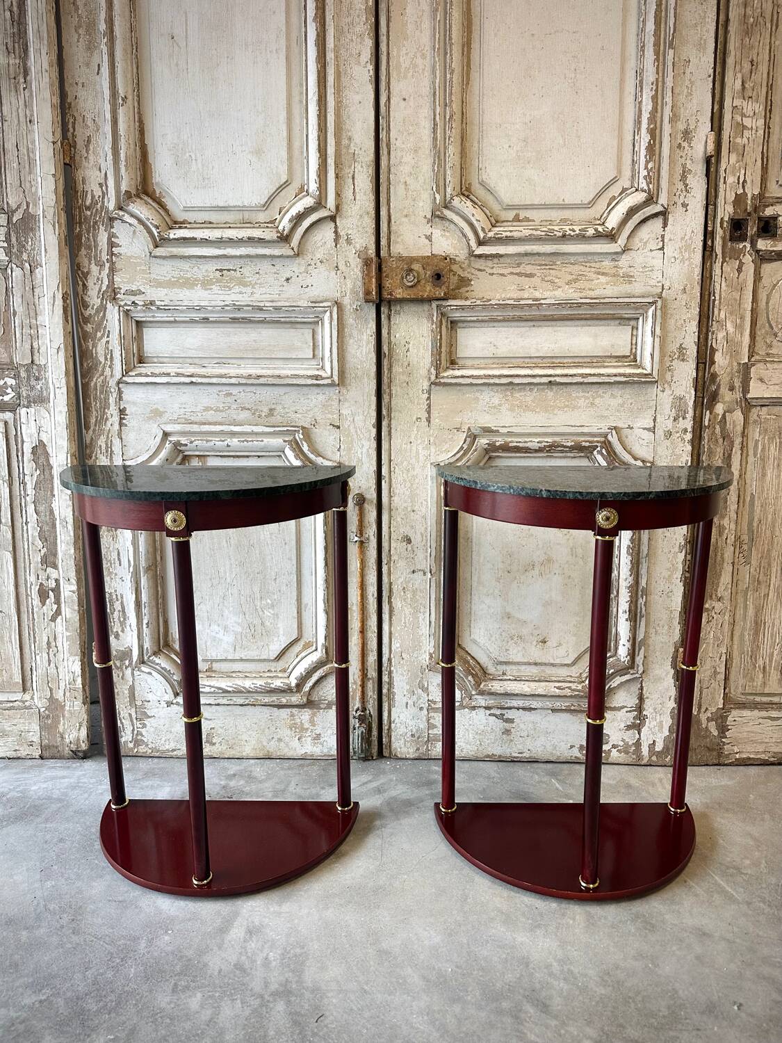 Paire de consoles, chevets table en acajou