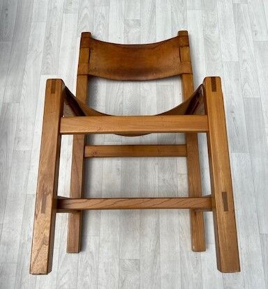 4 chaises en orme massif et cuir, Maison Regain années 70