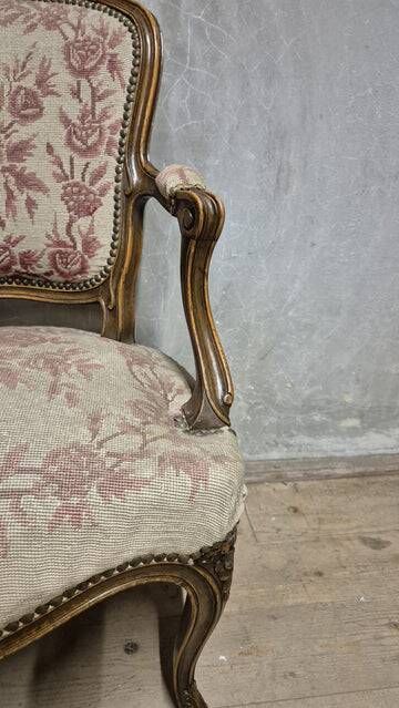 Vintage Louis XV style carved armchair with floral upholstery, 20th century, 90 × 58 cm