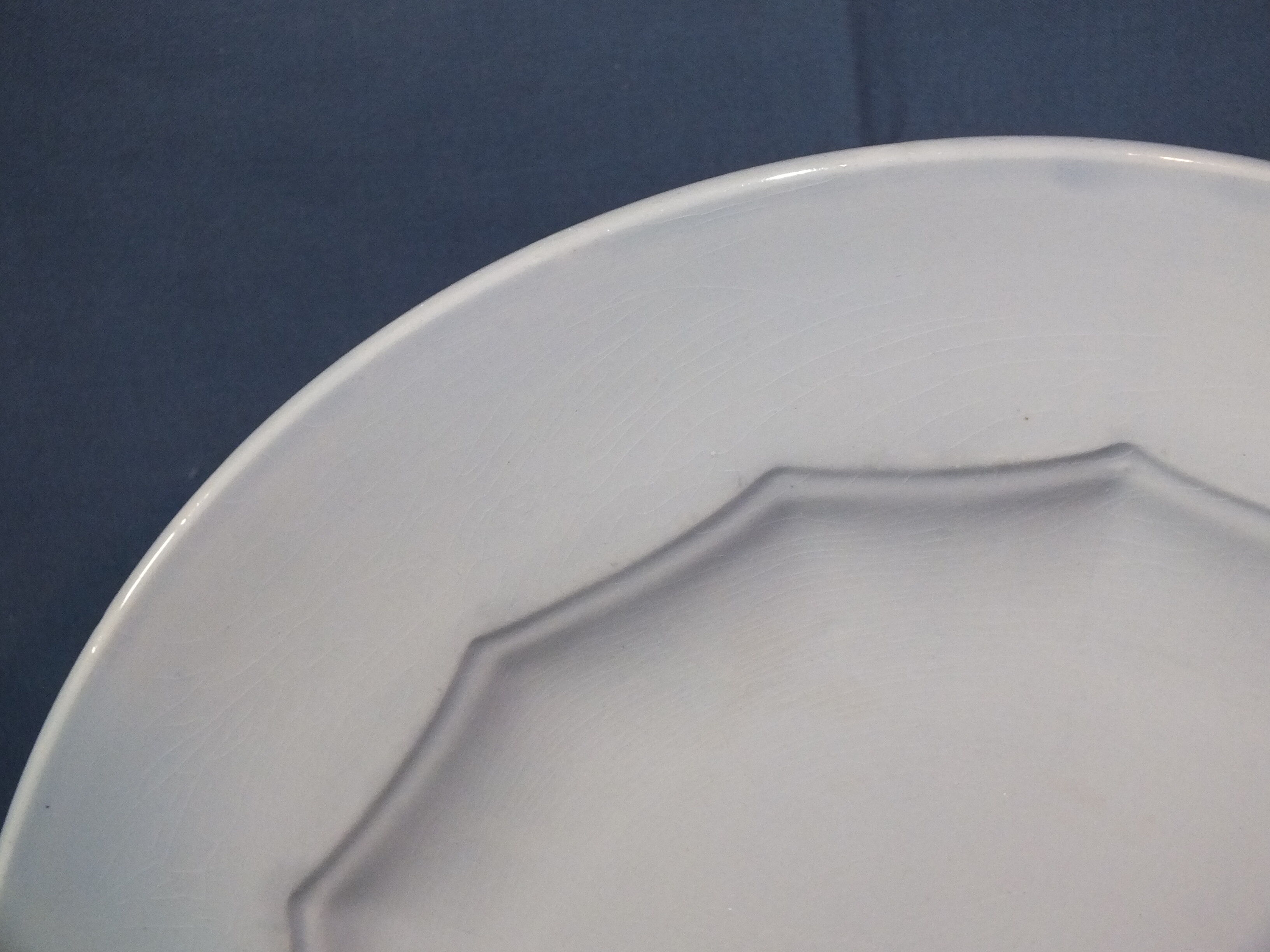 Old flat powder blue Montereau