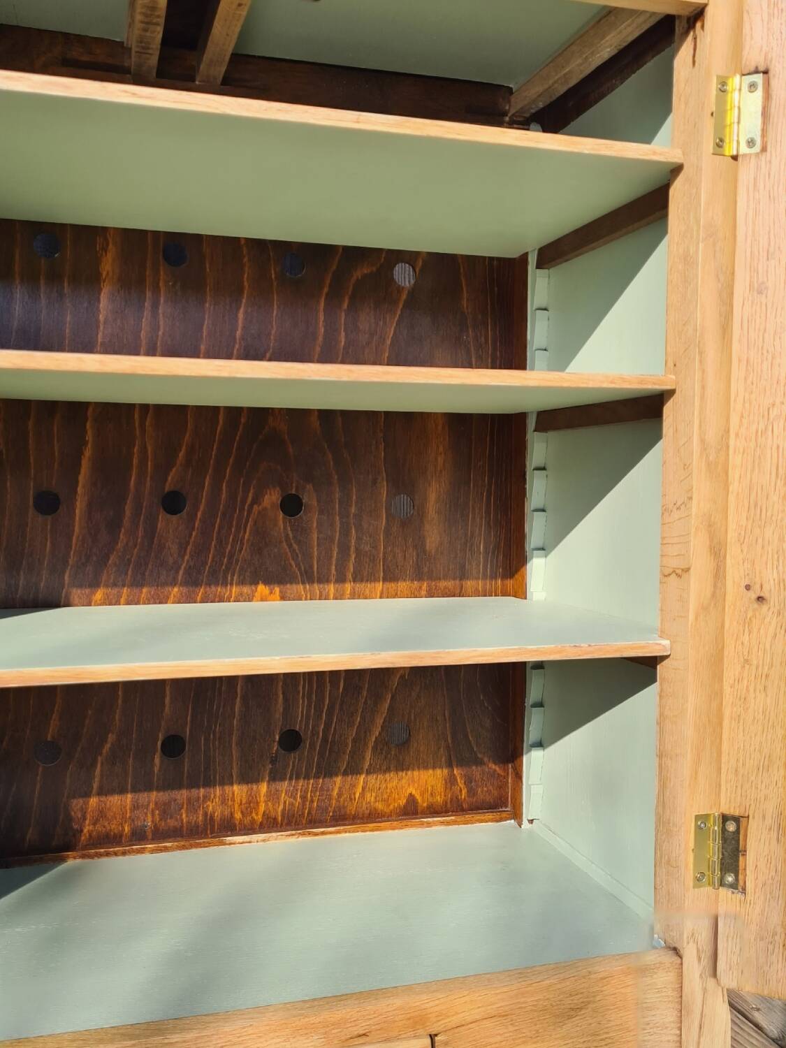 Sideboard or shoe cabinet