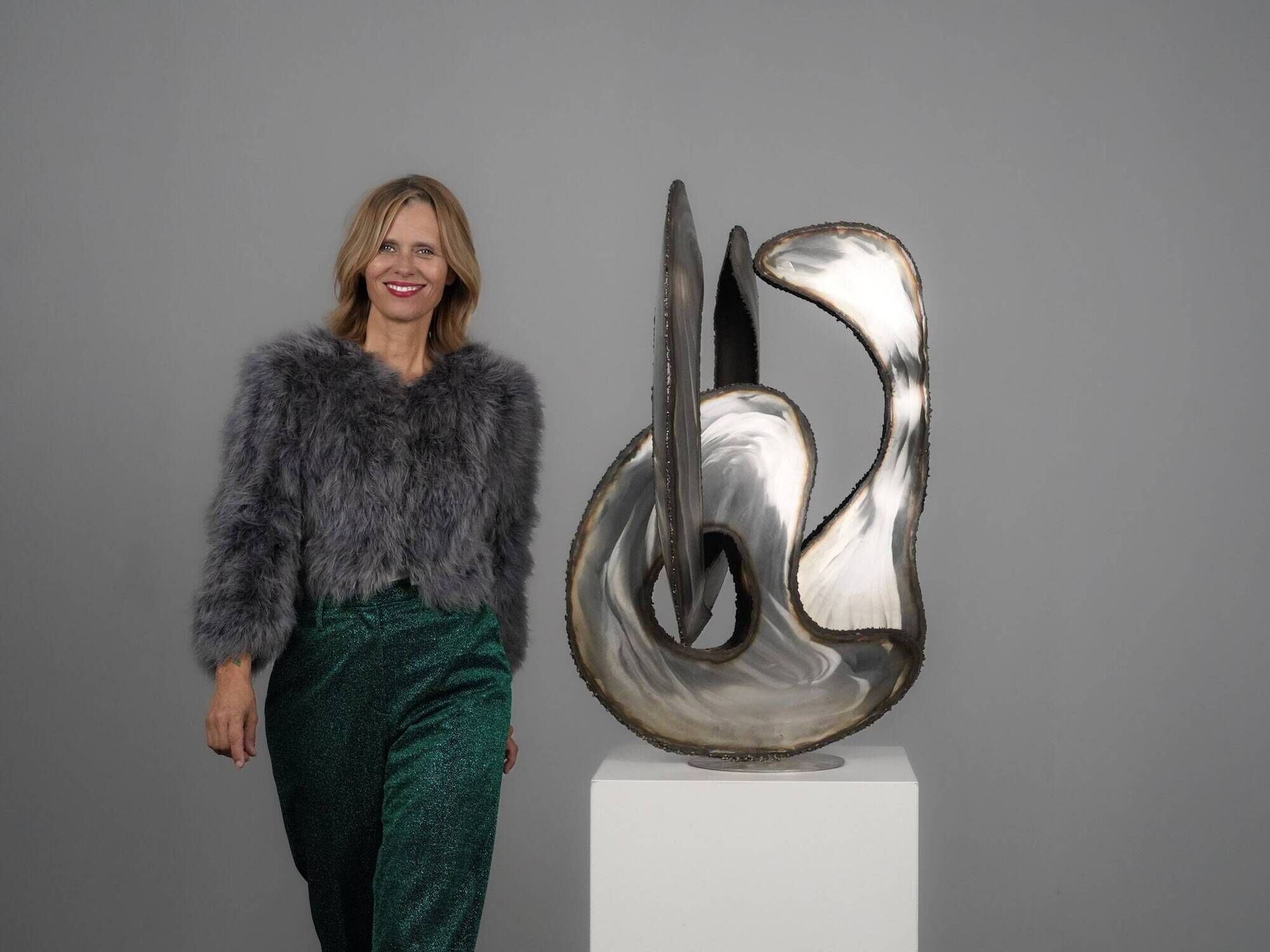 Abstract stainless steel sculpture by Lea Goodman, United Kingdom, 1980s