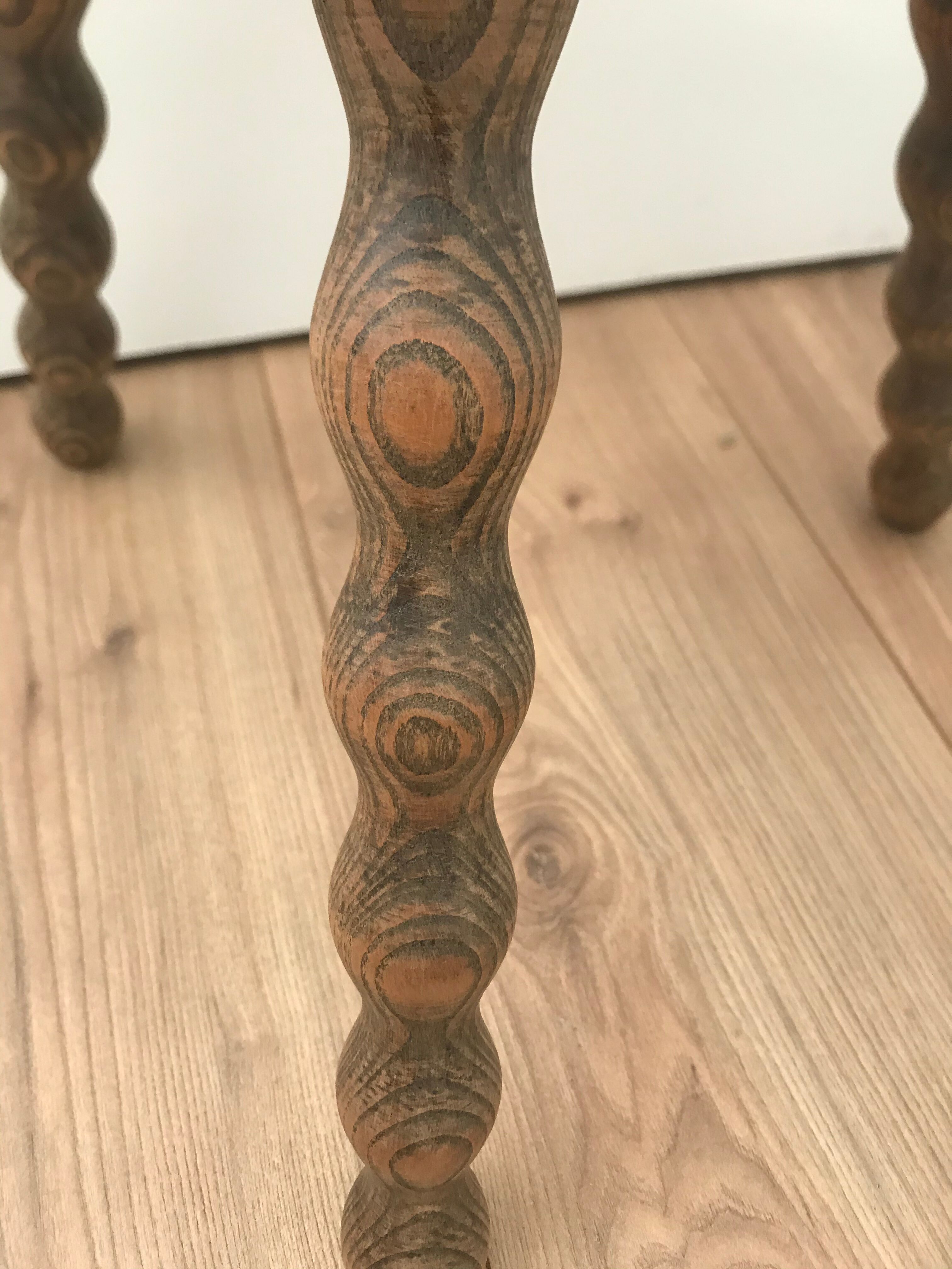 Tripod stool