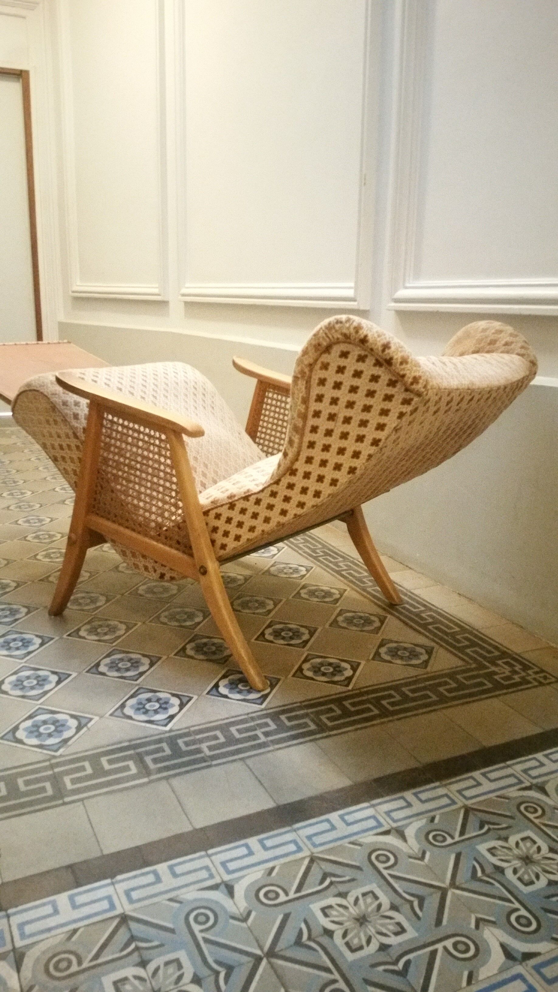 Chair wing chair has ears and has system relaxation 50/60s