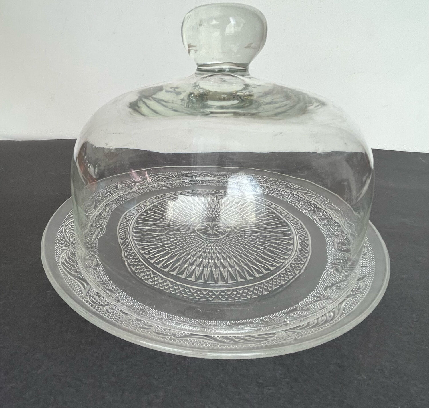 Glass bell