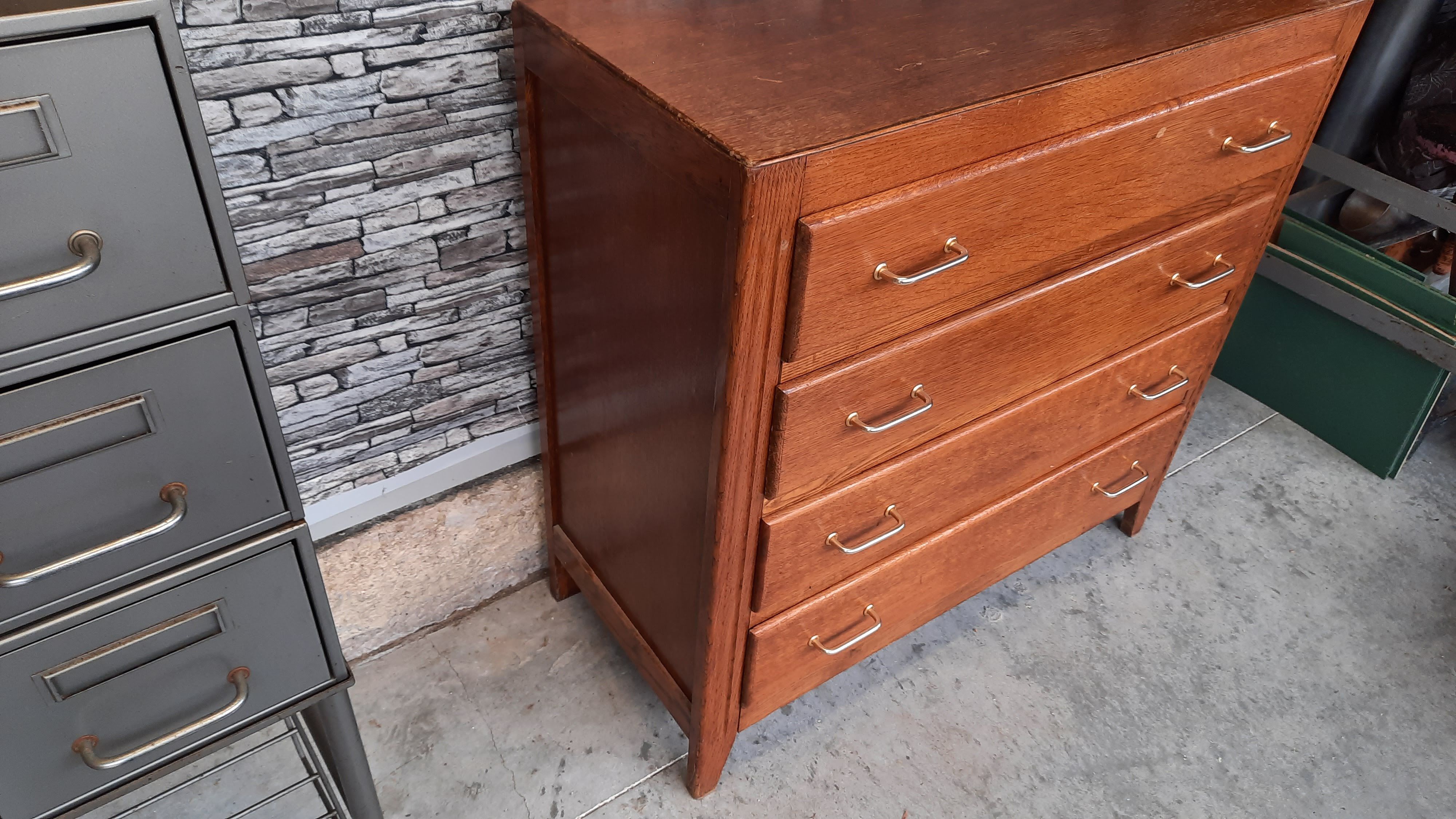 Scandinavian 1950s chest of drawers