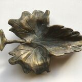 Empty pocket or ashtray leaf in old bronze
