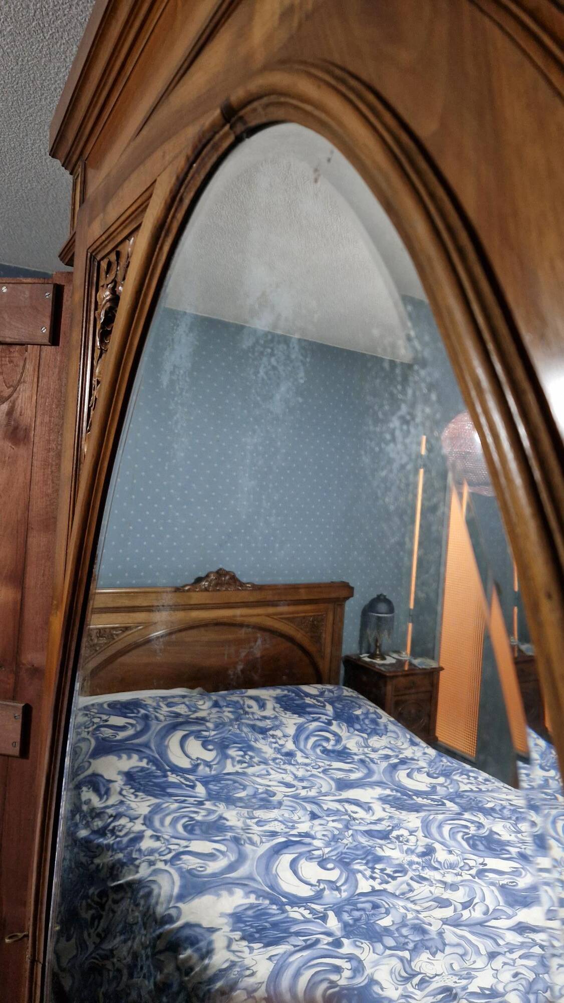 Antique 3-door wardrobe with mirror