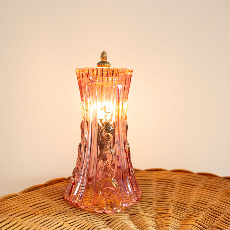 Pink chiseled glass table lamp