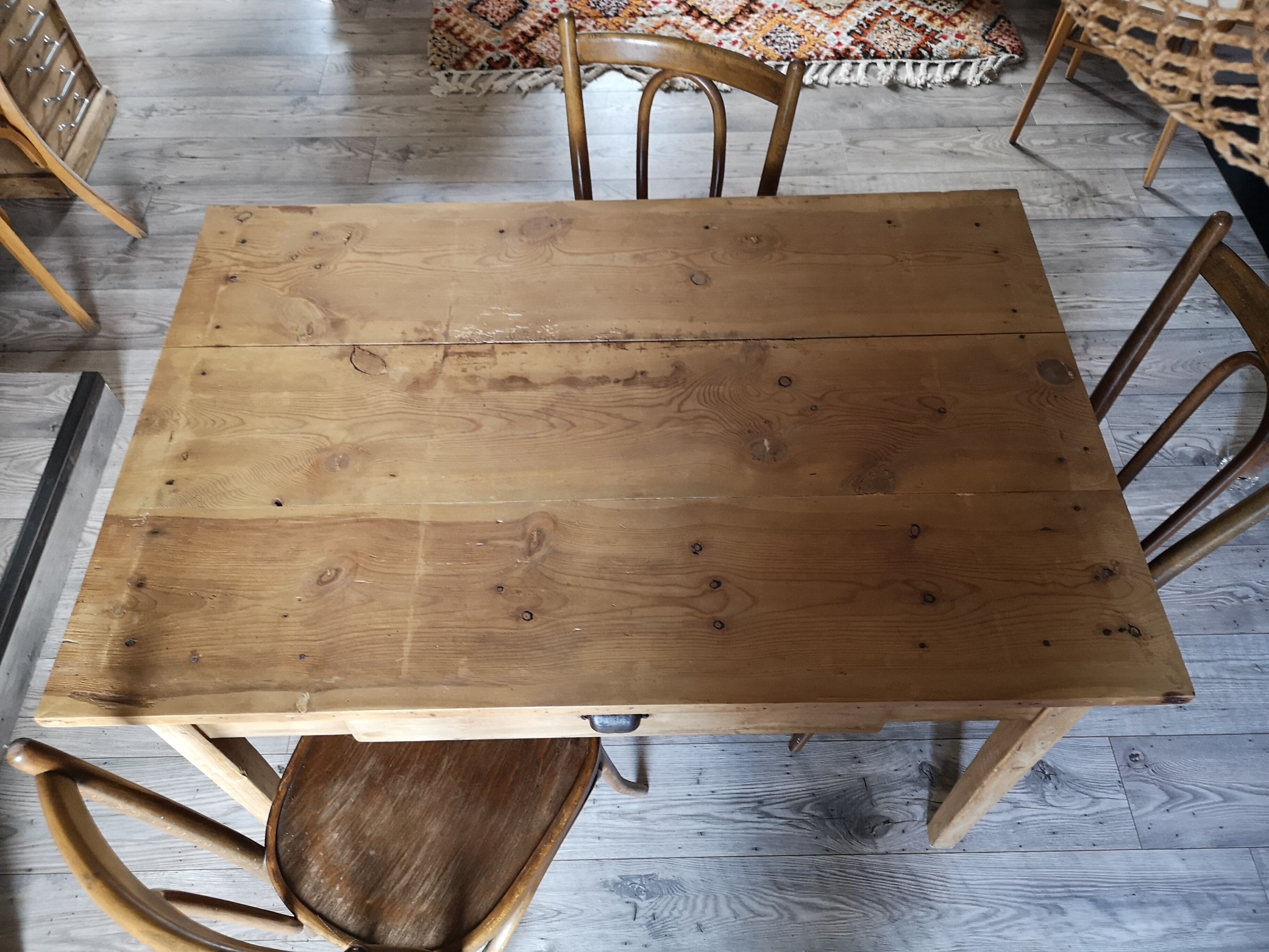 Farm table set 4/6 people and three bistro chairs