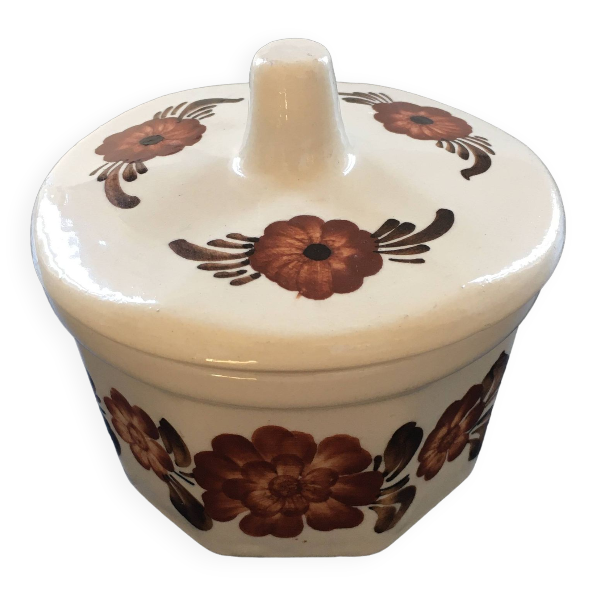 Beige butter dish with floral decoration