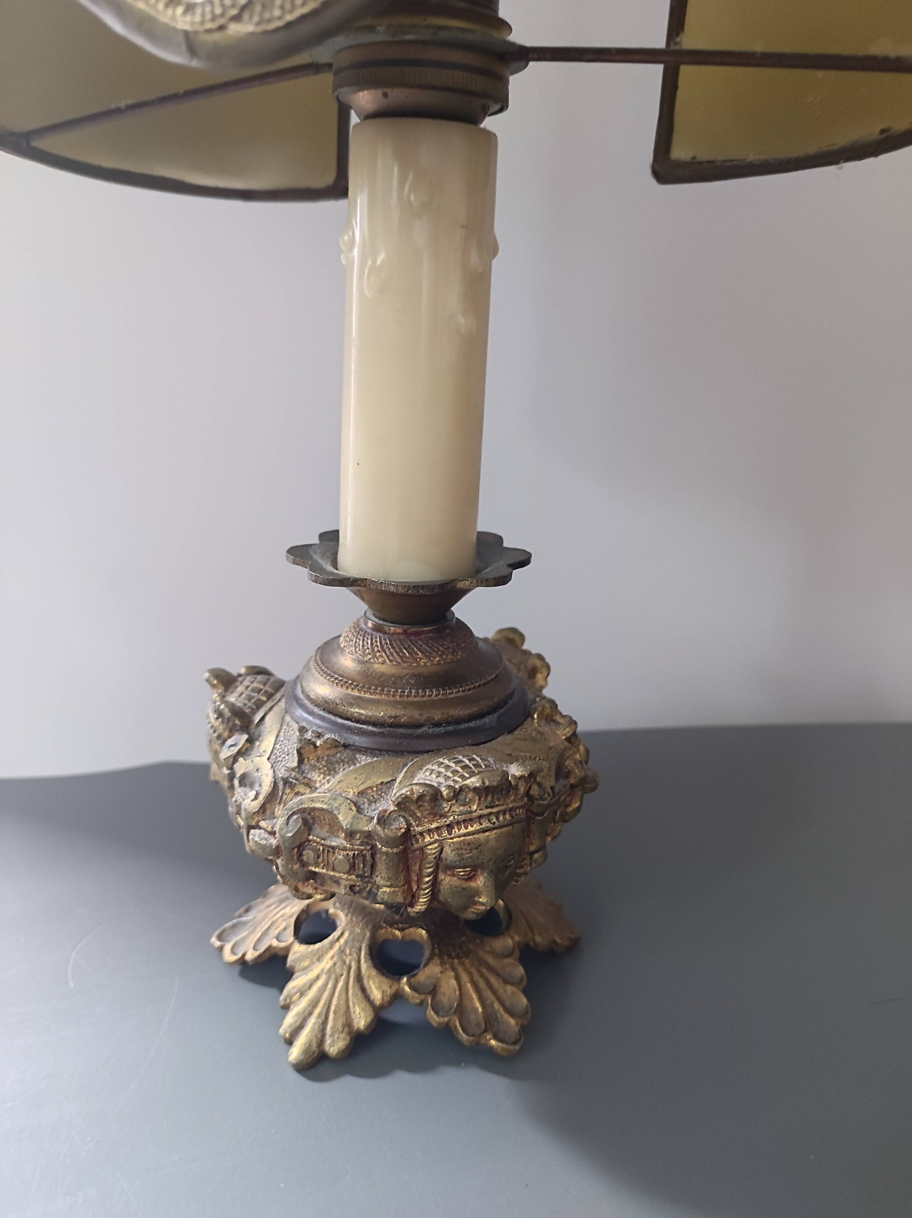 Lampe pied bronze doré style rocaille