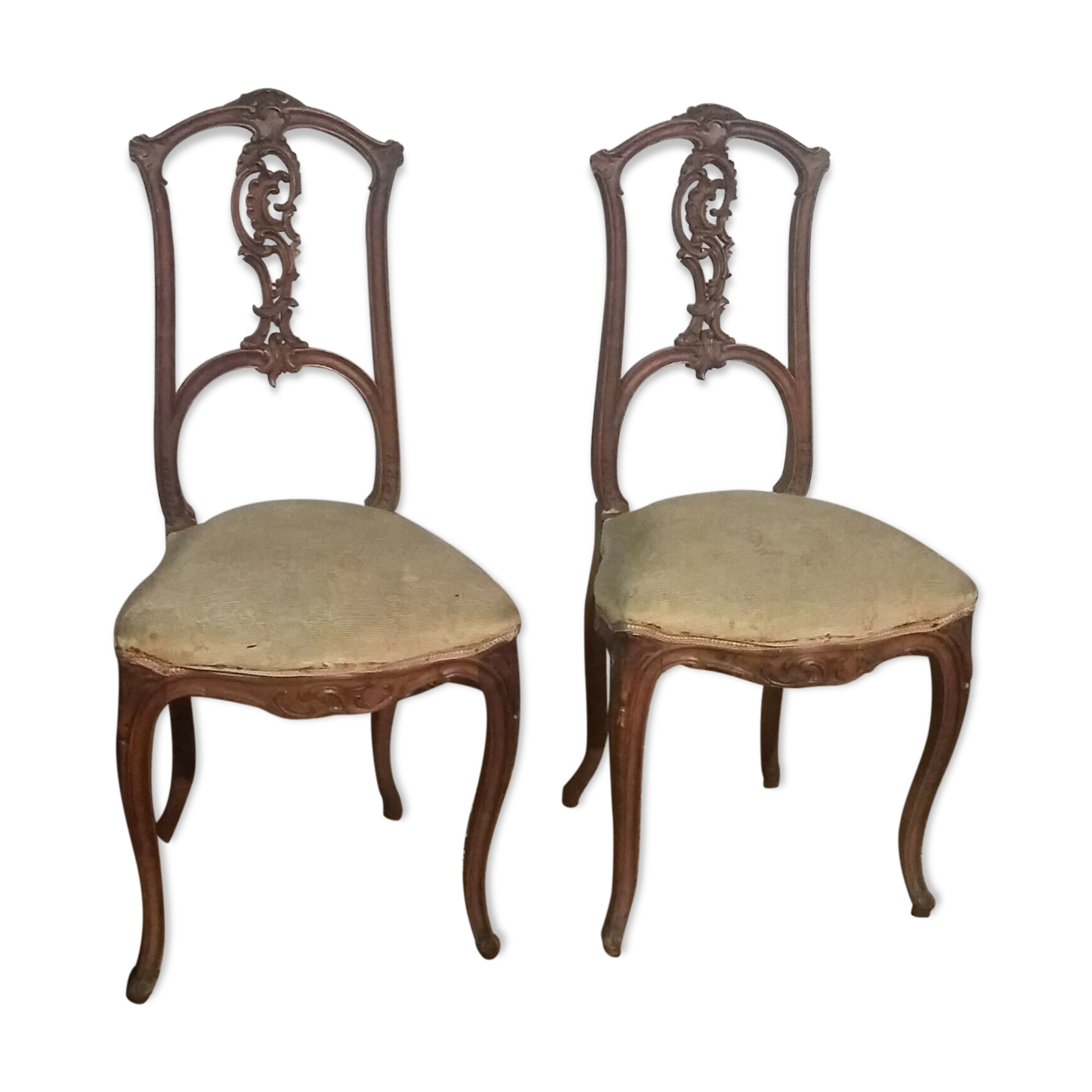 Paire de chaises style louis XV