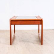 Table basse danoise en teck. Fabricant Komfort Danemark. Années 70