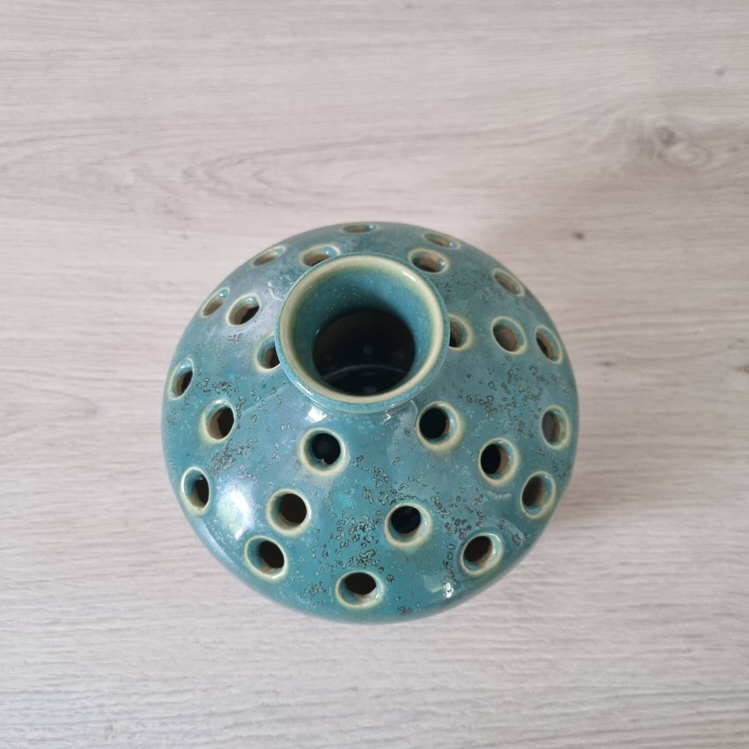 Flower vase
