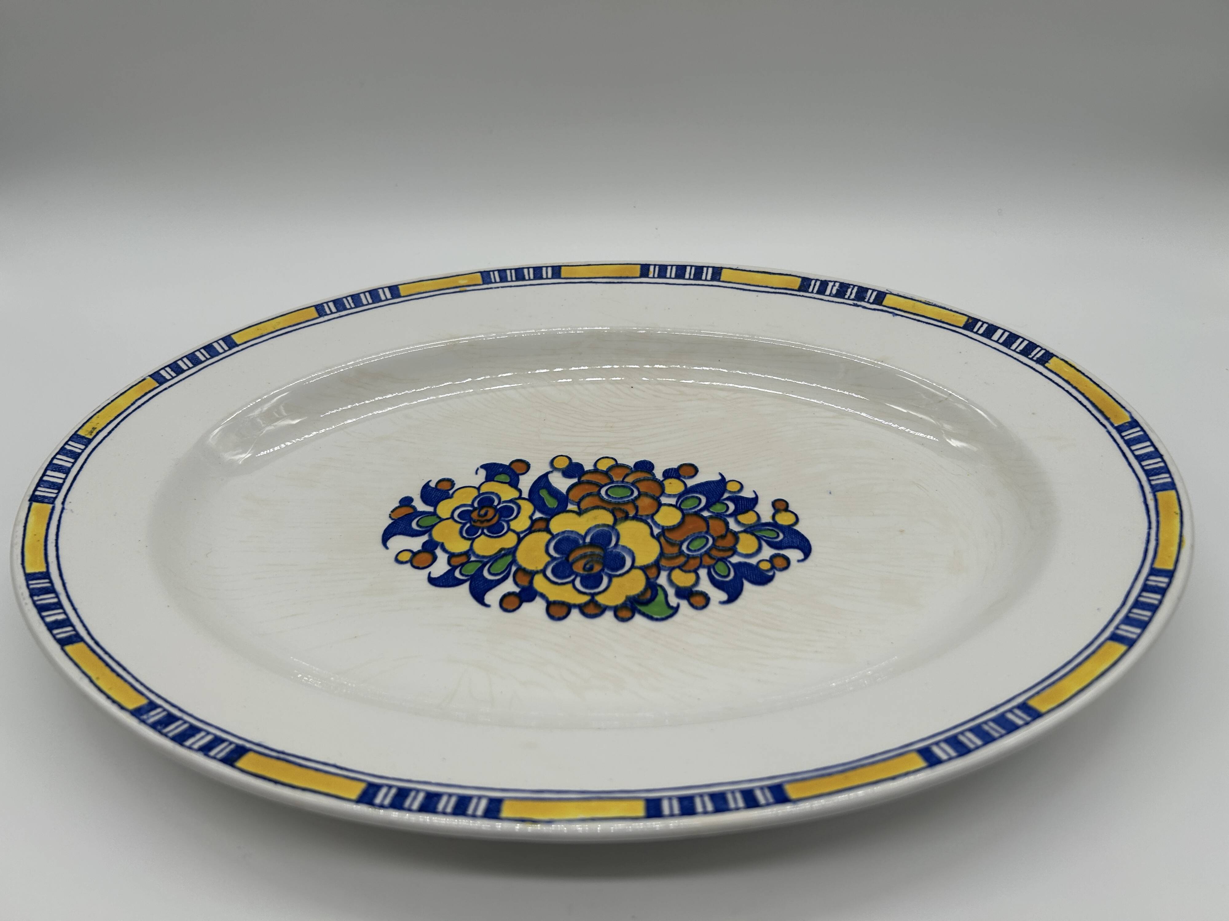 Oval dish art deco - boch freres - d1049