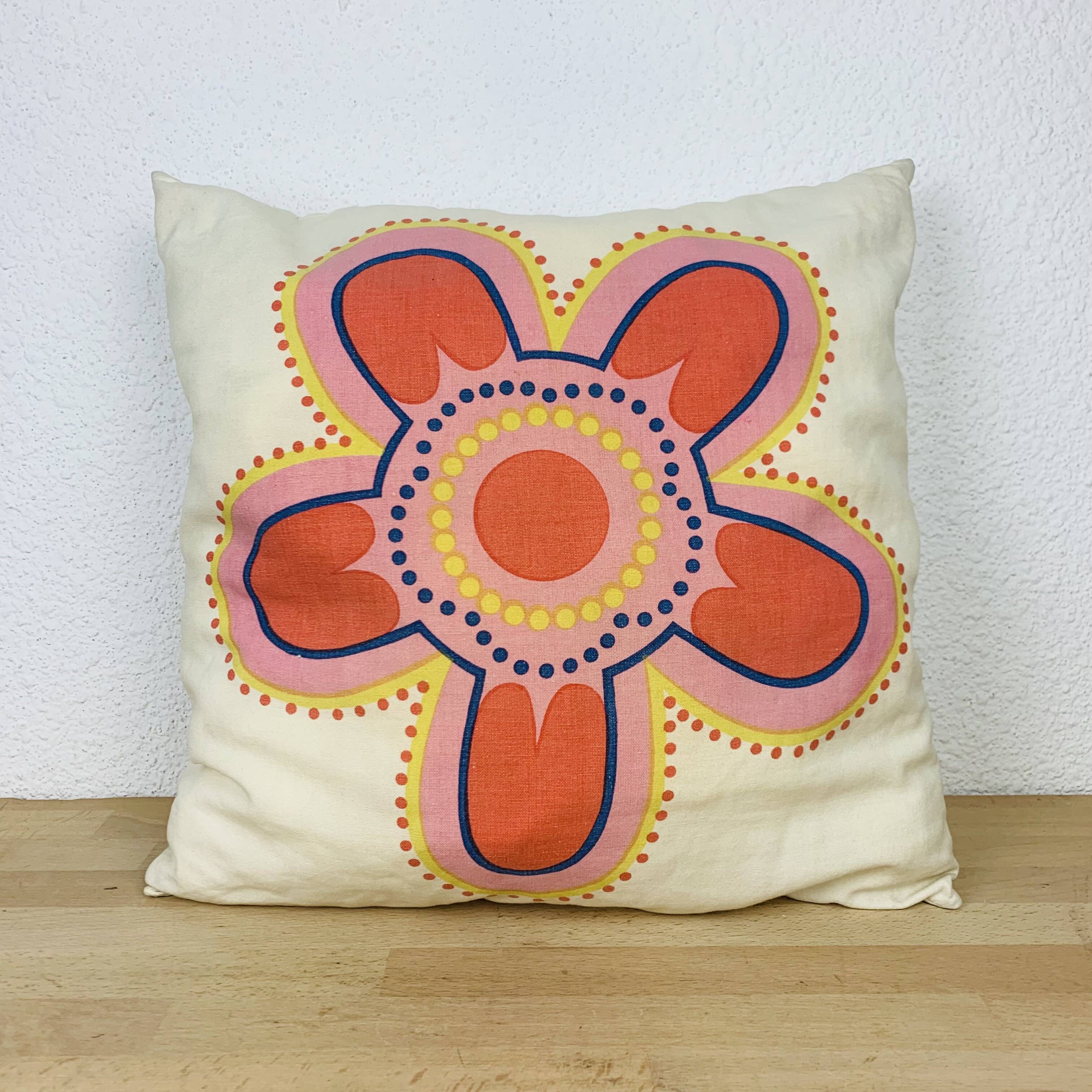 Vintage 70s flower cushion